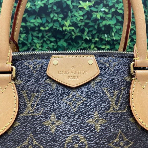 Louis Vuitton Turenne MM Monogram Shoulder Crossbody Bag (AH0185) - Picture 4 of 15
